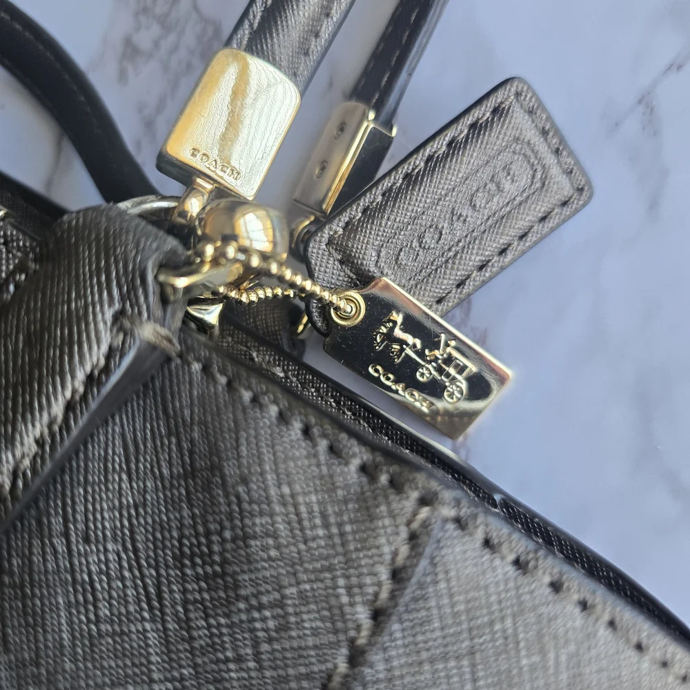 Coach Madison Saffiano East/West Bond Tote. 20001 - Picture 3 of 10
